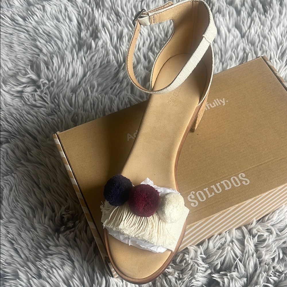 Soludos Cream and Red Sandals with Open-Toe Design
